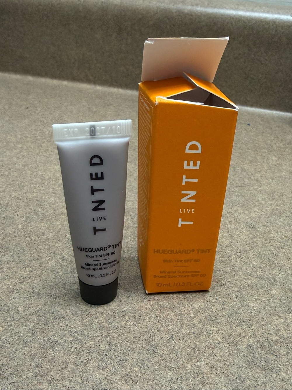 Live Tinted Hueguard Tint Skin Tint SPF 50